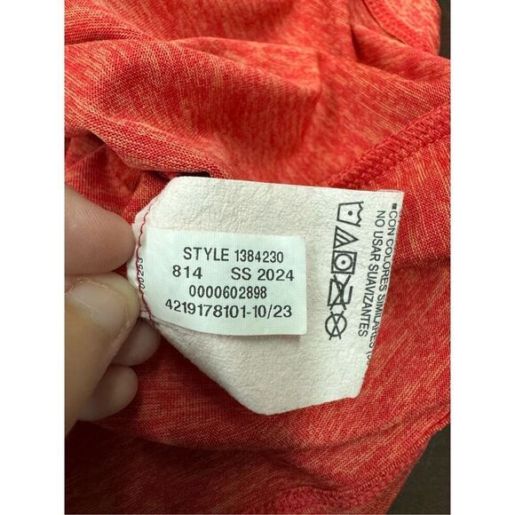 Under Armour Loose Fit Red Short Sleeve Tee Boys Medium - Picture 6 of 6